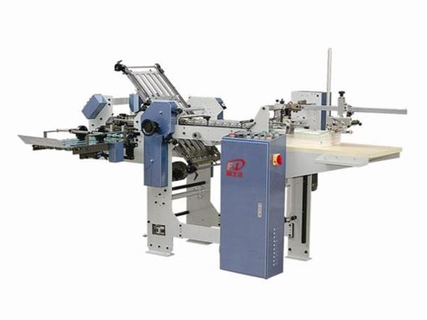 FSD362K/472K(2梳+1D)電控D組合折頁(yè)機(jī)